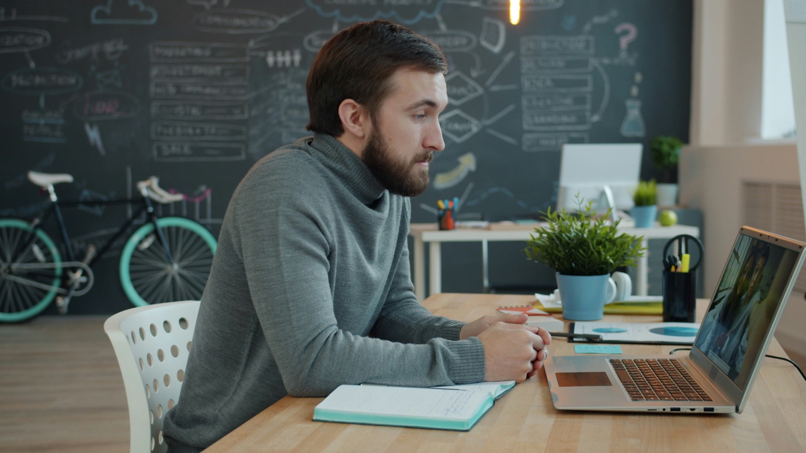 échange numérique au bureau